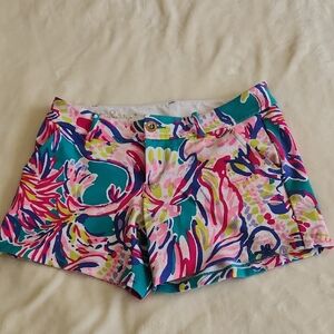 Lilly Pulitzer High Waist Callahan Shorts in "Tidal Waves Pans Garden" Pattern